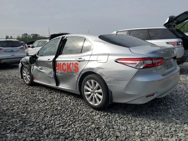 4T1B11HK9KU188395 2019 TOYOTA CAMRY - Image 2