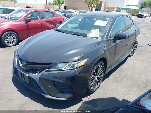 4T1B11HK9KU188431 2019 TOYOTA CAMRY - Image 2