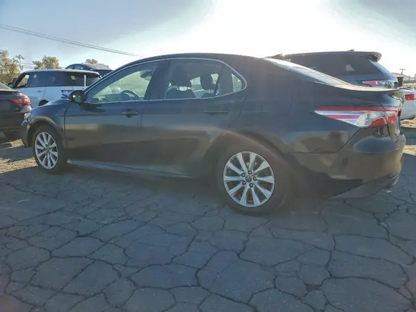 4T1B11HK9KU194598 2019 TOYOTA CAMRY - Image 2