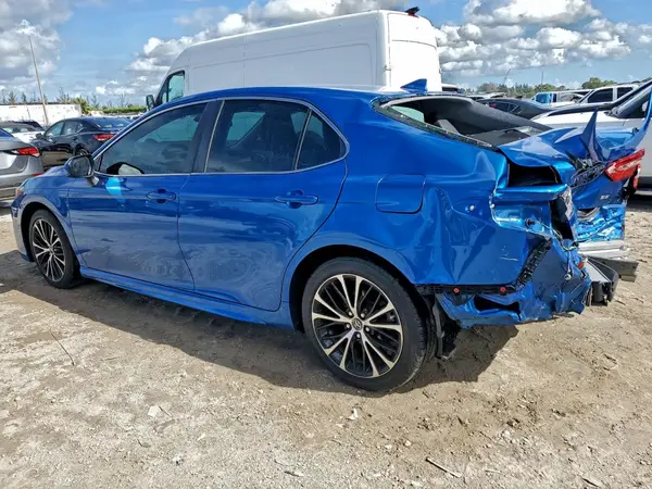 4T1B11HK9KU196318 2019 TOYOTA CAMRY - Image 2