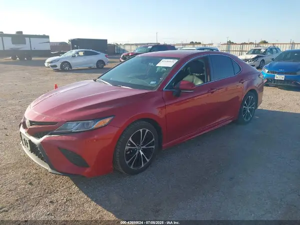 4T1B11HK9KU197596 2019 TOYOTA CAMRY - Image 2