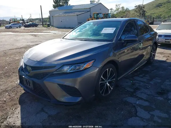 4T1B11HK9KU202697 2019 TOYOTA CAMRY - Image 2