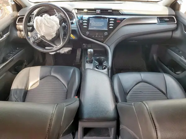 4T1B11HK9KU205518 2019 TOYOTA CAMRY - Image 8