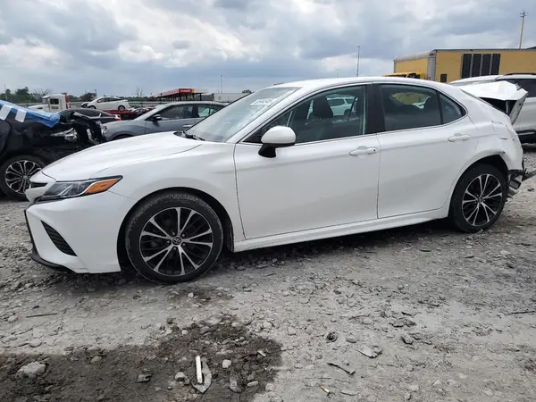 4T1B11HK9KU207740 2019 TOYOTA CAMRY - Image 1