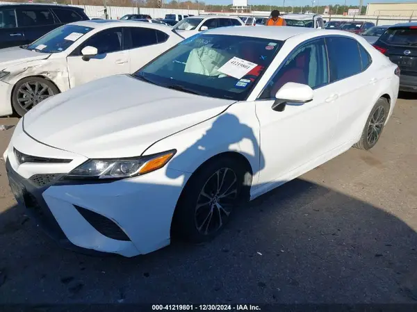 4T1B11HK9KU208113 2019 TOYOTA CAMRY - Image 2