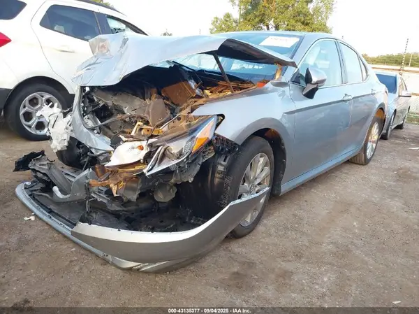 4T1B11HK9KU208130 2019 TOYOTA CAMRY - Image 2