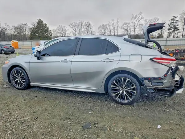 4T1B11HK9KU217555 2019 TOYOTA CAMRY - Image 2