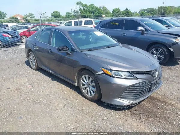 4T1B11HK9KU219029 2019 TOYOTA CAMRY - Image 1