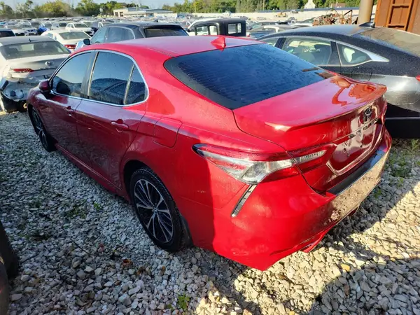 4T1B11HK9KU219824 2019 TOYOTA CAMRY - Image 2
