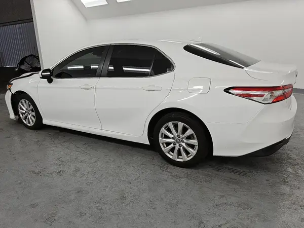 4T1B11HK9KU219919 2019 TOYOTA CAMRY - Image 2