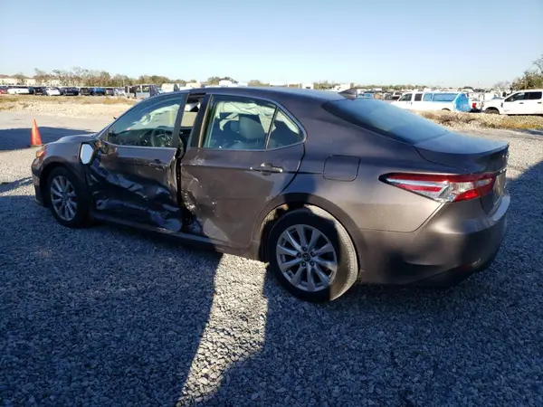 4T1B11HK9KU223596 2019 TOYOTA CAMRY - Image 2