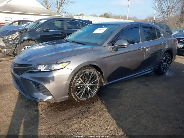 4T1B11HK9KU224733 2019 TOYOTA CAMRY - Image 2