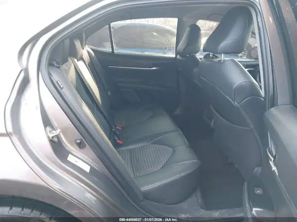 4T1B11HK9KU224733 2019 TOYOTA CAMRY - Image 8