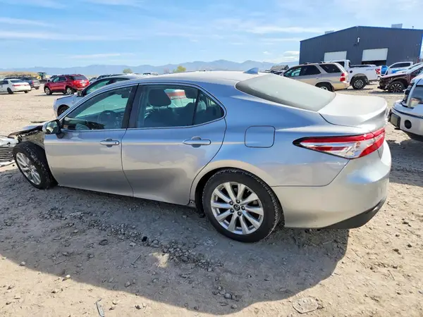 4T1B11HK9KU228670 2019 TOYOTA CAMRY - Image 2
