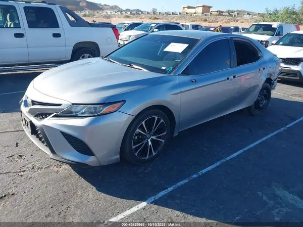 4T1B11HK9KU228765 2019 TOYOTA CAMRY - Image 2