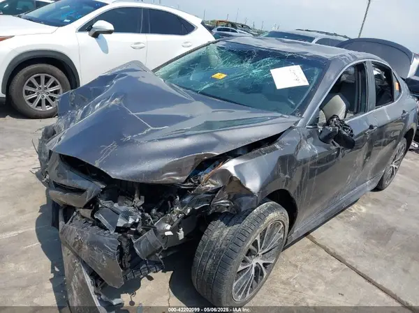 4T1B11HK9KU231598 2019 TOYOTA CAMRY - Image 2
