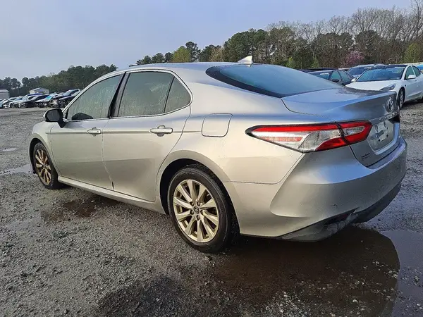4T1B11HK9KU239751 2019 TOYOTA CAMRY - Image 2