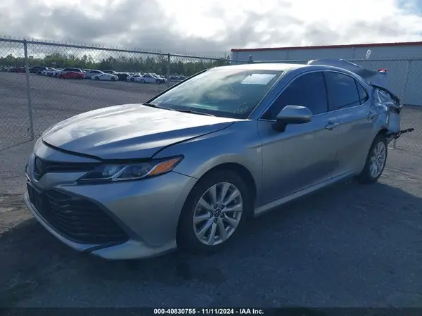 4T1B11HK9KU241760 2019 TOYOTA CAMRY - Image 2