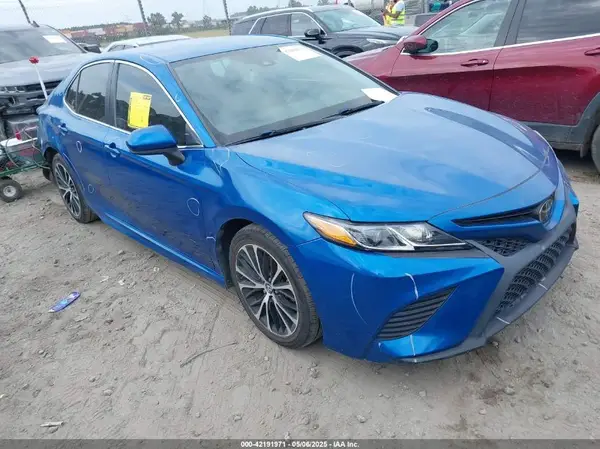 4T1B11HK9KU241905 2019 TOYOTA CAMRY - Image 1