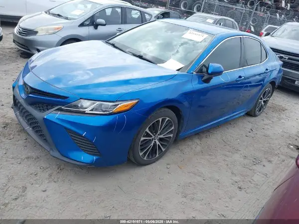 4T1B11HK9KU241905 2019 TOYOTA CAMRY - Image 2