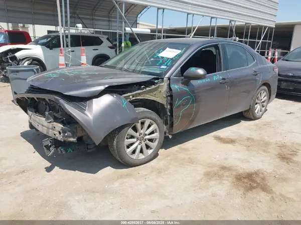 4T1B11HK9KU242794 2019 TOYOTA CAMRY - Image 2