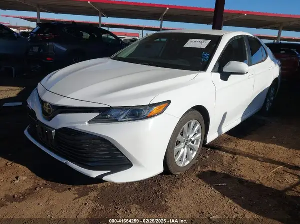4T1B11HK9KU242861 2019 TOYOTA CAMRY - Image 2