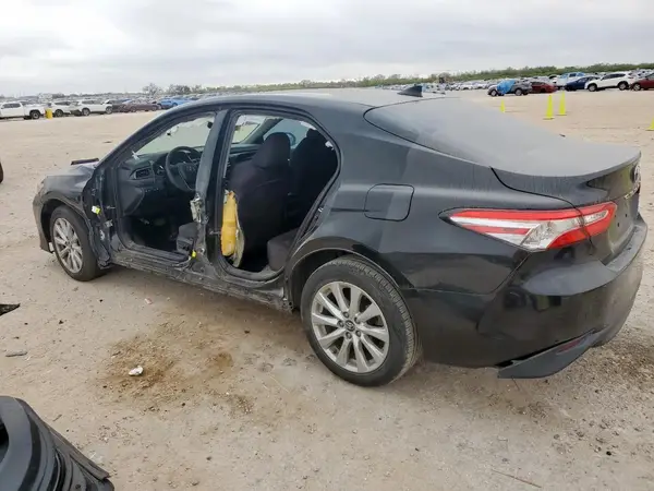 4T1B11HK9KU245596 2019 TOYOTA CAMRY - Image 2