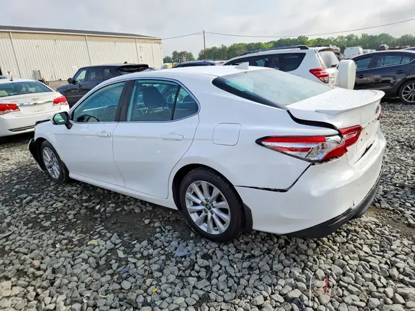 4T1B11HK9KU251222 2019 TOYOTA CAMRY - Image 2