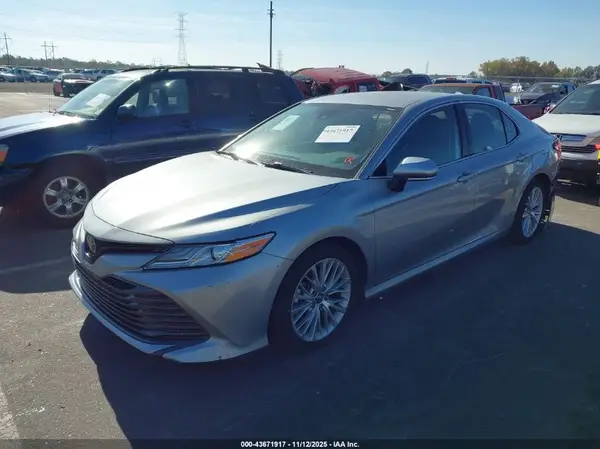 4T1B11HK9KU251754 2019 TOYOTA CAMRY - Image 2