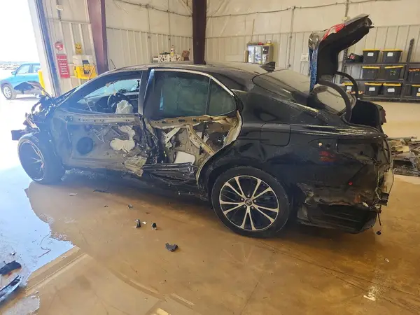 4T1B11HK9KU252838 2019 TOYOTA CAMRY - Image 2