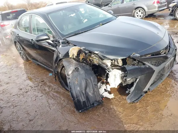 4T1B11HK9KU259028 2019 TOYOTA CAMRY - Image 1
