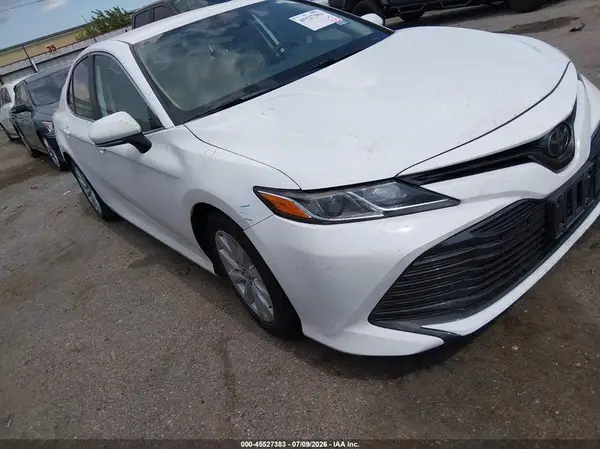 4T1B11HK9KU259837 2019 TOYOTA CAMRY - Image 1