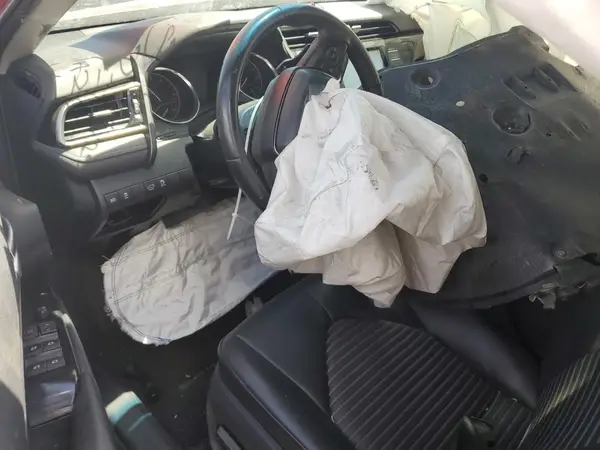 4T1B11HK9KU261216 2019 TOYOTA CAMRY - Image 8