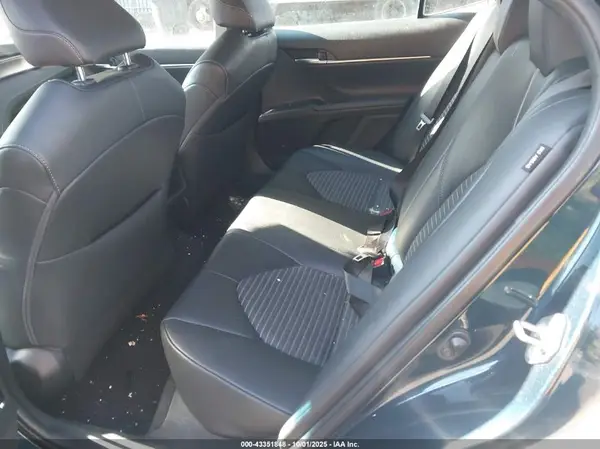 4T1B11HK9KU261801 2019 TOYOTA CAMRY - Image 8