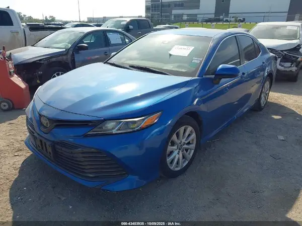 4T1B11HK9KU265993 2019 TOYOTA CAMRY - Image 2