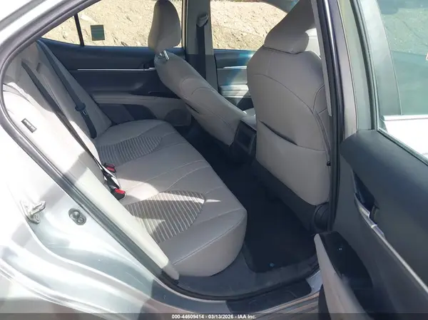 4T1B11HK9KU268019 2019 TOYOTA CAMRY - Image 8