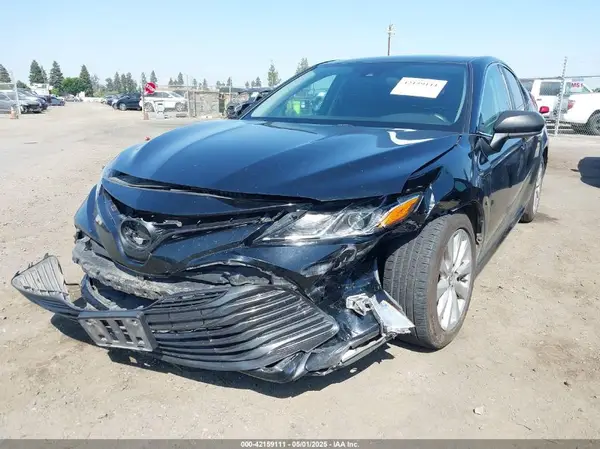 4T1B11HK9KU268294 2019 TOYOTA CAMRY - Image 2