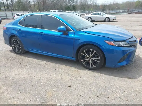 4T1B11HK9KU269736 2019 TOYOTA CAMRY - Image 1