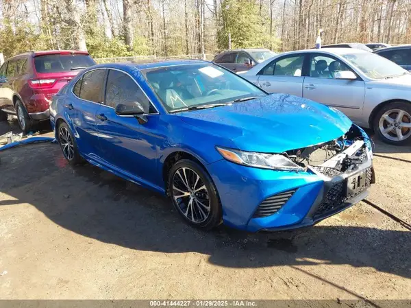 4T1B11HK9KU270921 2019 TOYOTA CAMRY - Image 1