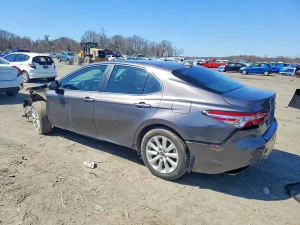 4T1B11HK9KU287864 2019 TOYOTA CAMRY - Image 2