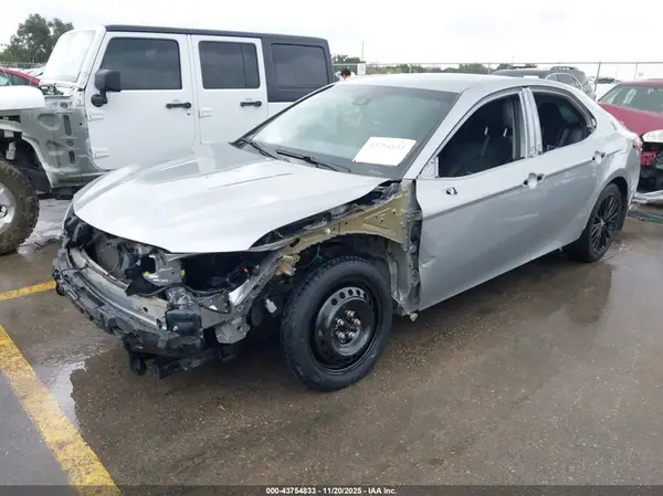 4T1B11HK9KU288500 2019 TOYOTA CAMRY - Image 2