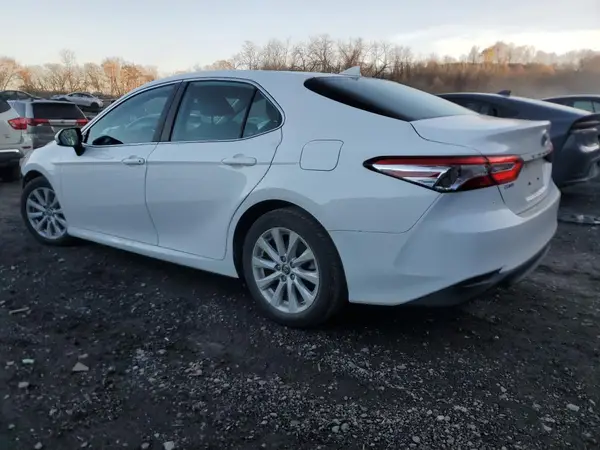 4T1B11HK9KU289999 2019 TOYOTA CAMRY - Image 2