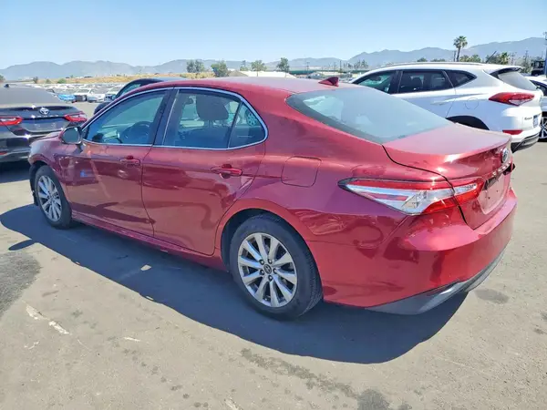 4T1B11HK9KU290165 2019 TOYOTA CAMRY - Image 2