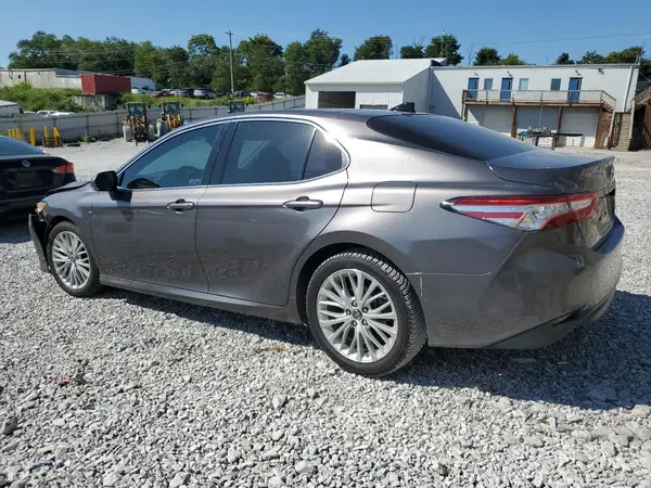 4T1B11HK9KU293597 2019 TOYOTA CAMRY - Image 2