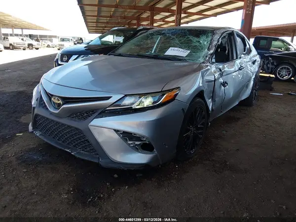 4T1B11HK9KU295737 2019 TOYOTA CAMRY - Image 2