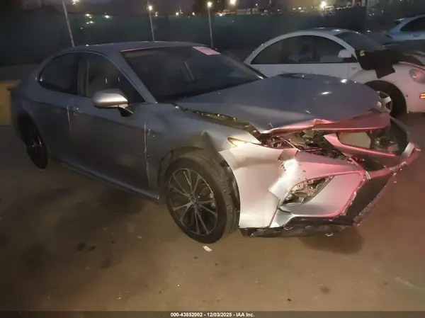4T1B11HK9KU298380 2019 TOYOTA CAMRY - Image 1