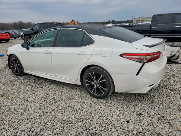 4T1B11HK9KU680585 2019 TOYOTA CAMRY - Image 2