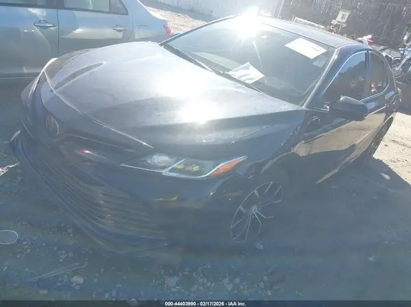 4T1B11HK9KU682515 2019 TOYOTA CAMRY - Image 2