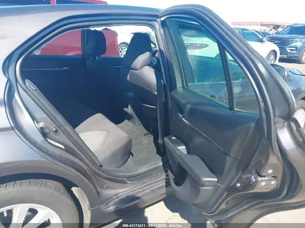 4T1B11HK9KU685804 2019 TOYOTA CAMRY - Image 8