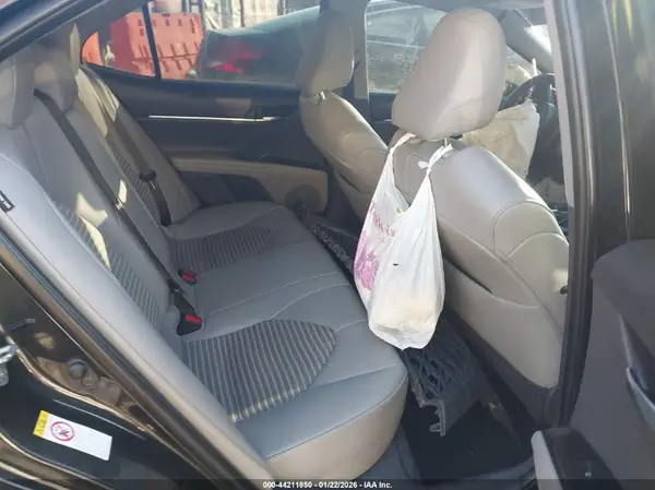 4T1B11HK9KU685818 2019 TOYOTA CAMRY - Image 8